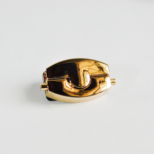 Broche de lujo ovalado dorado