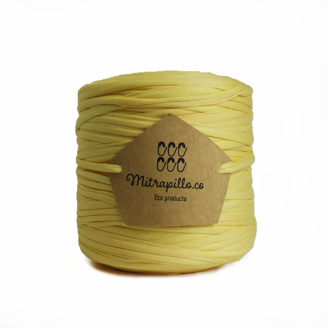 Trapillo pluma amarillo vainilla