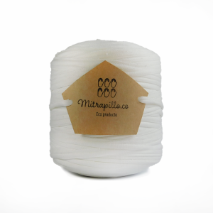 Trapillo pluma blanco leche