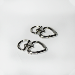 Mosquetón corazón par niquel