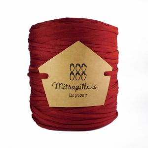 Trapillo pluma rojo borgoña