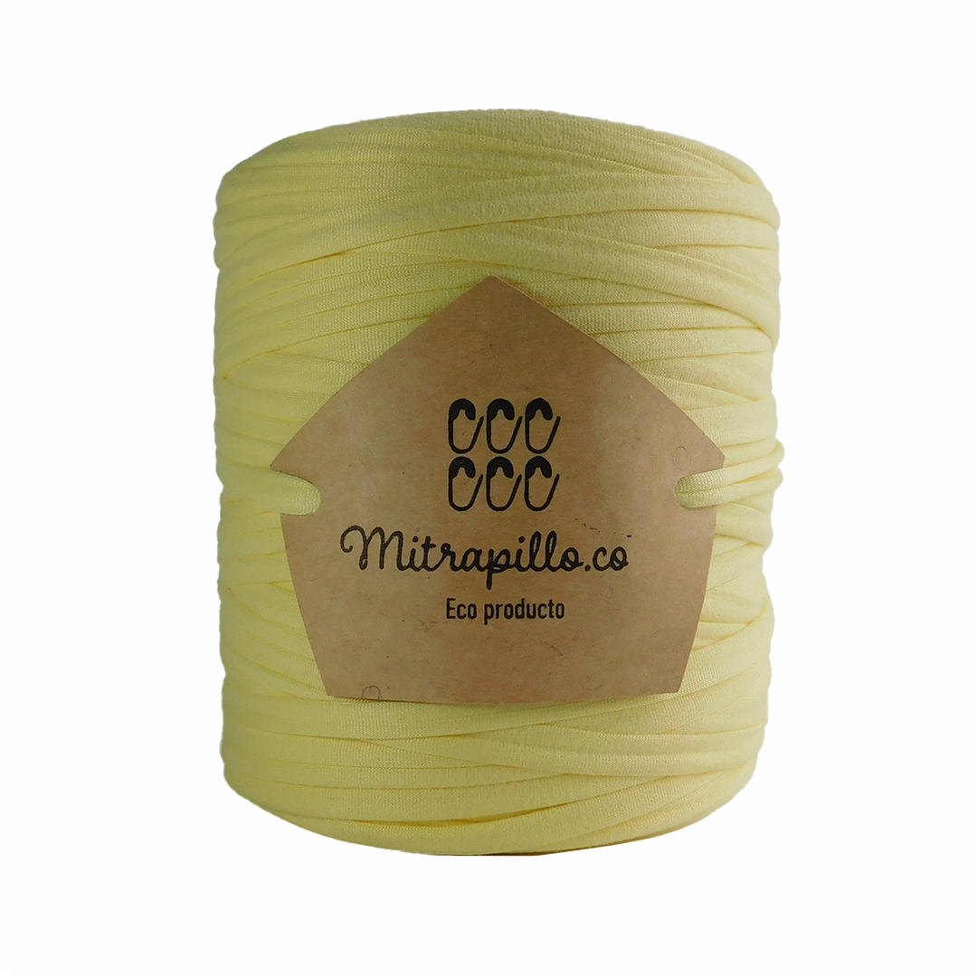 Trapillo pluma Amarillo bebé