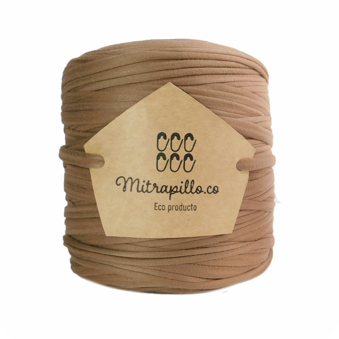 Trapillo pluma café tabaco