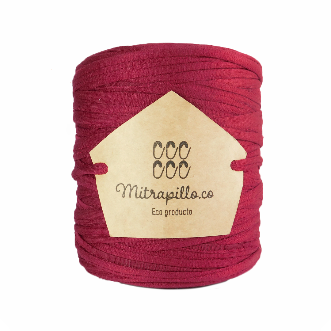 Trapillo pluma rojo borgoña perlado