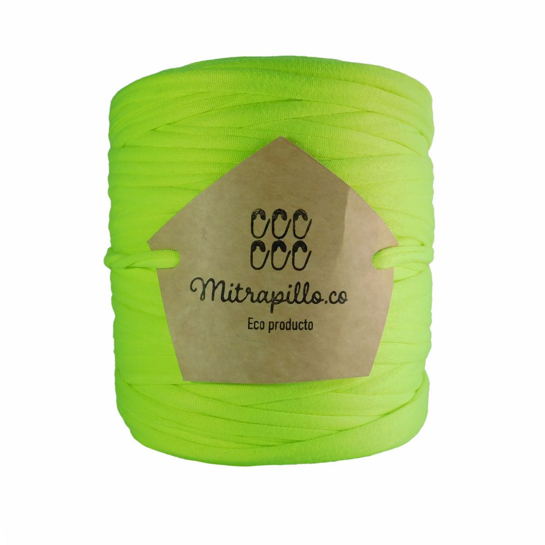 Trapillo pluma amarillo neón mate