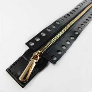 Cremallera lujo negro oro 24cm