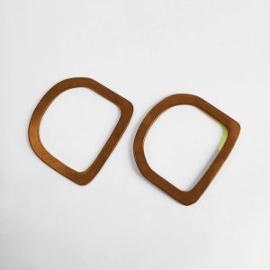 Asas de madera media luna color miel claro 13x12cm