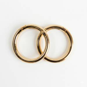 Aros mosquetón de 4cm dorados par